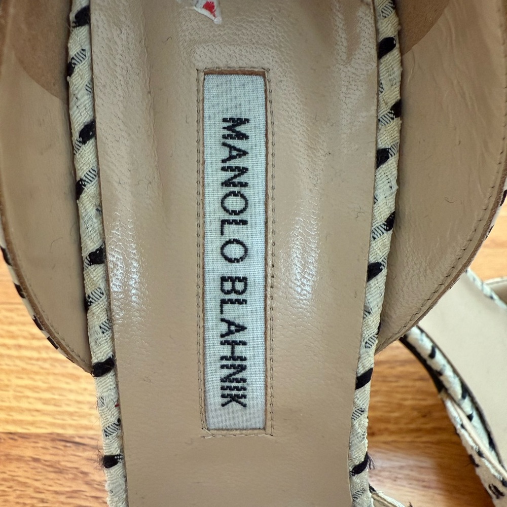 Manolo Blahnik Cream and Black pattern Heels - Picture 8 of 8